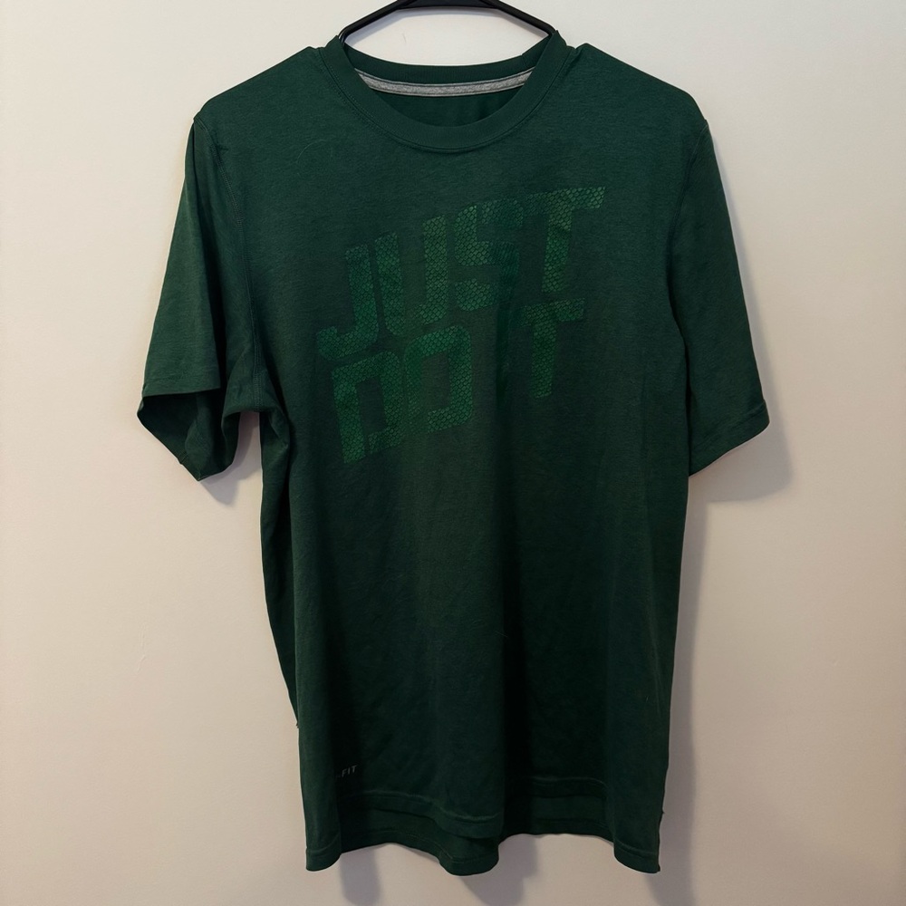 Nike Dri-fit Men's Green T-Shirt